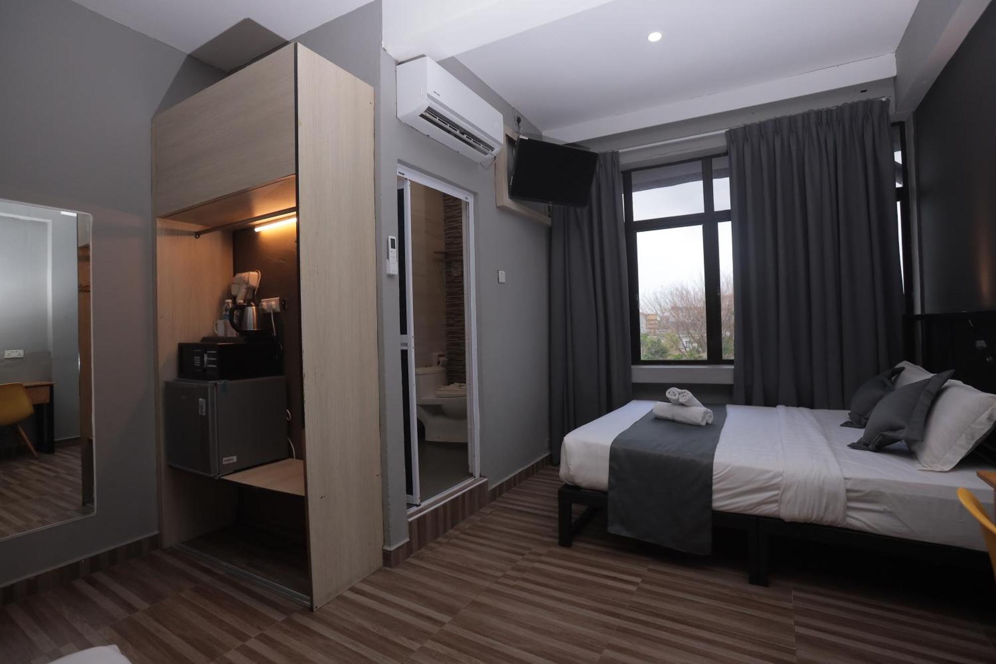 Dj Citi Inn Premier Kuala Terengganu Buitenkant foto